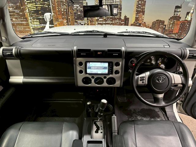 Toyota FJ CRUISER 2016