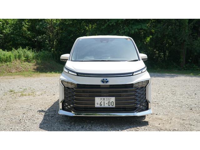 Toyota VOXY 2025