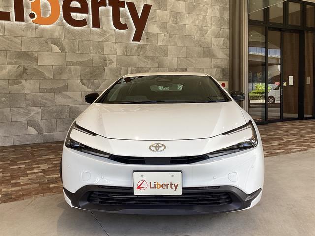 Toyota PRIUS 2025