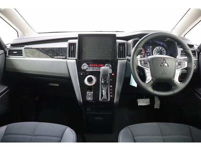 Mitsubishi DELICA D:5 2025