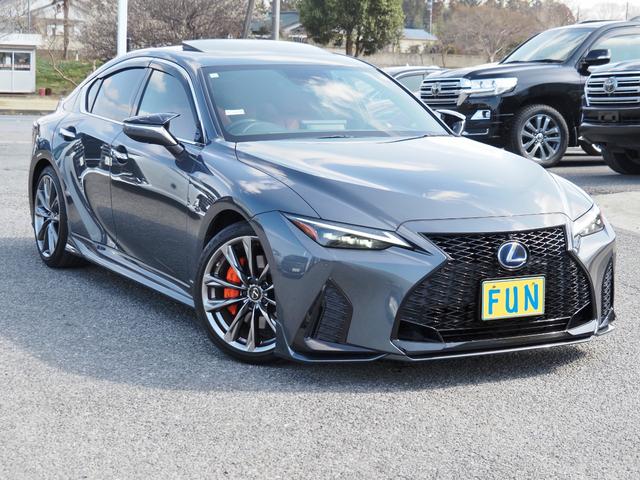 Lexus IS 2021