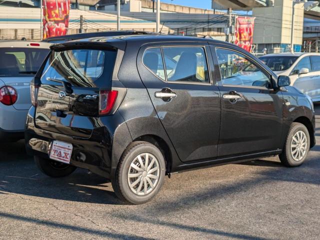 Daihatsu MIRA E:S 2025