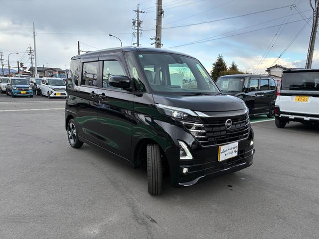 Nissan ROOX 2024
