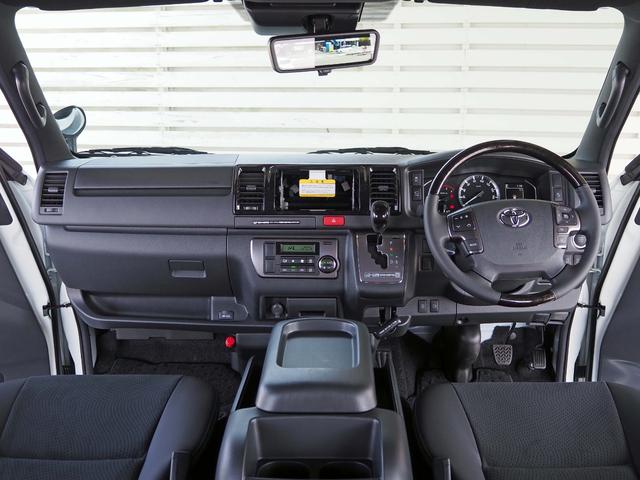 Toyota HIACE VAN 2025