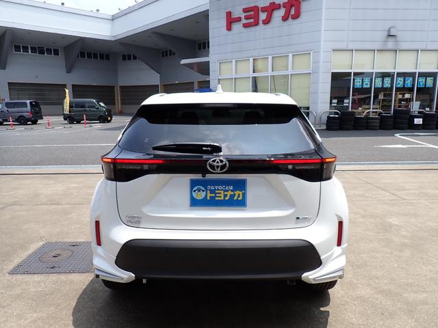 Toyota YARIS CROSS 2025