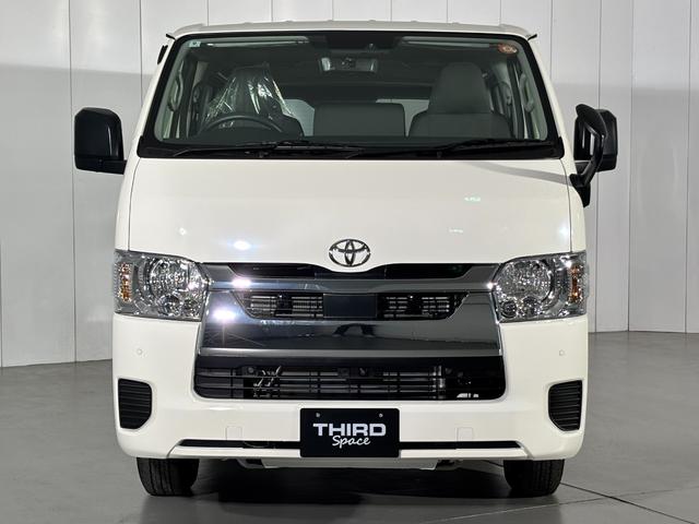 Toyota HIACE VAN 2025