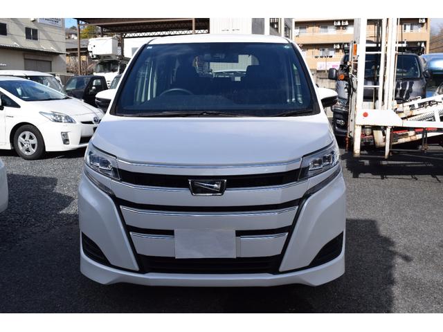 Toyota NOAH 2017