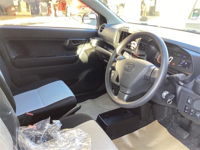 Daihatsu MIRA E:S 2024