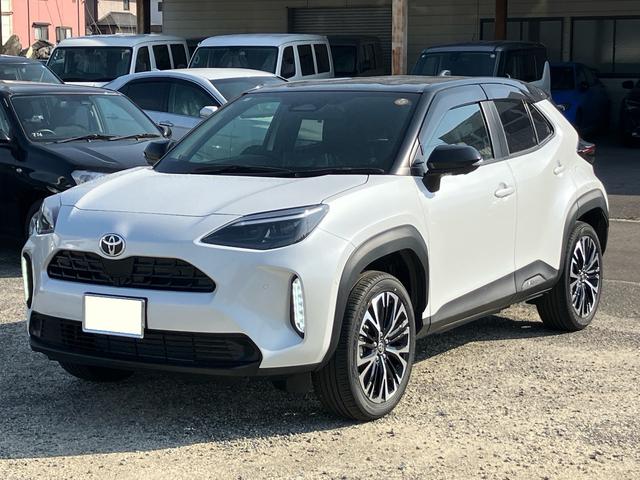 Toyota YARIS CROSS 2025