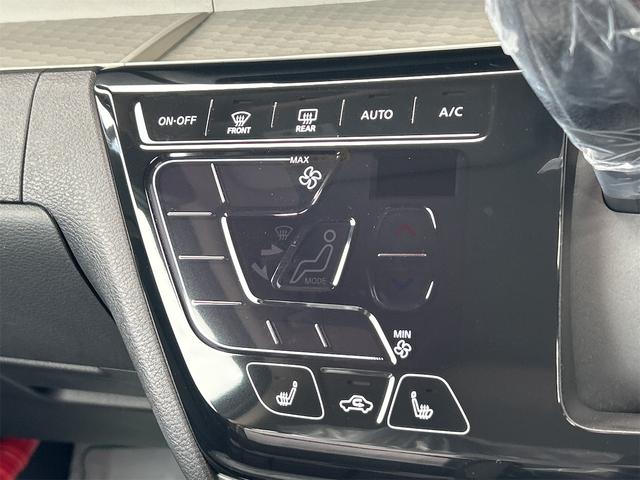 Mitsubishi DELICA MINI 2025