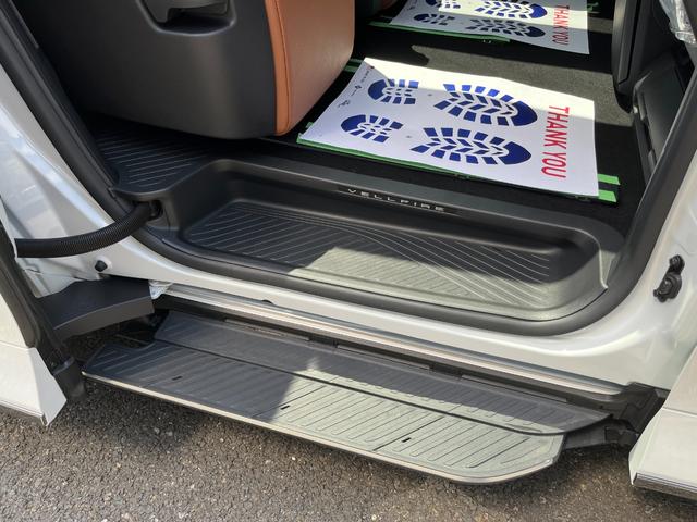 Toyota VELLFIRE 2025