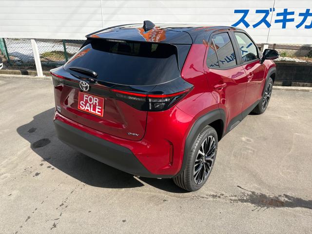 Toyota YARIS CROSS 2026