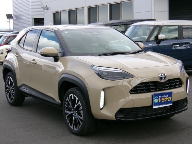 Toyota YARIS CROSS 2025