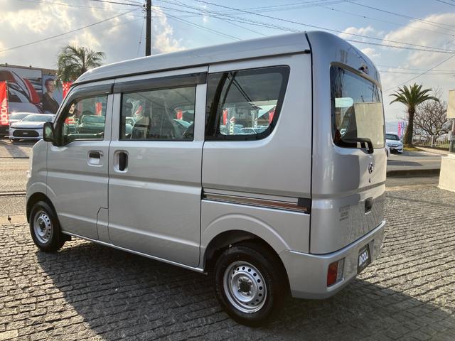 Nissan NV100 Clipper Van 2015
