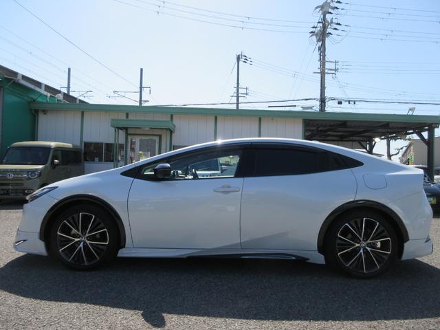 Toyota PRIUS 2023