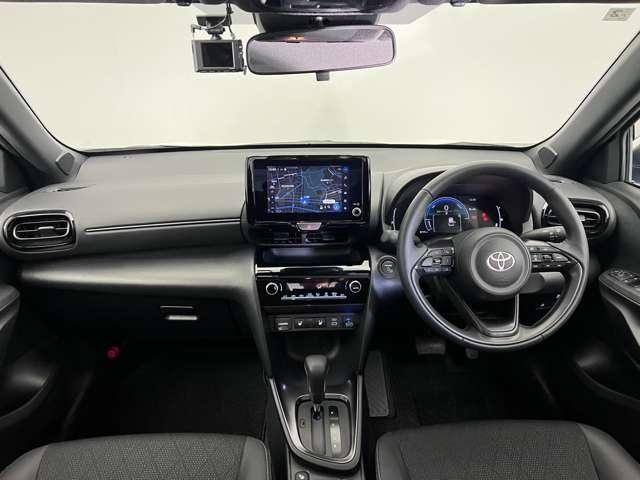 Toyota YARIS CROSS 2025