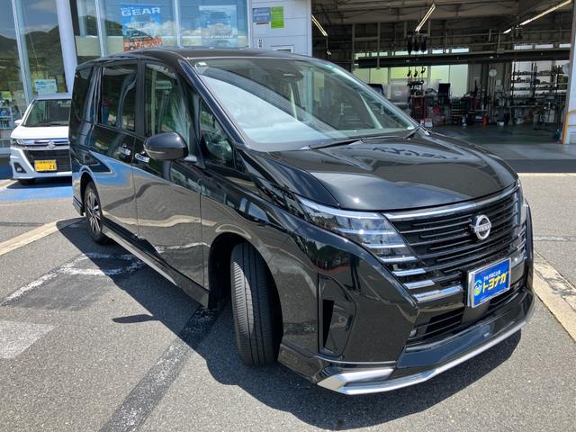 Nissan SERENA 2024