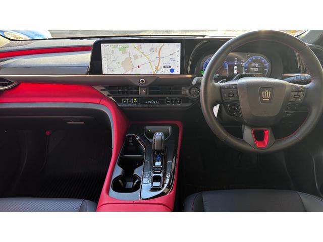 Toyota CROWN SPORT 2024