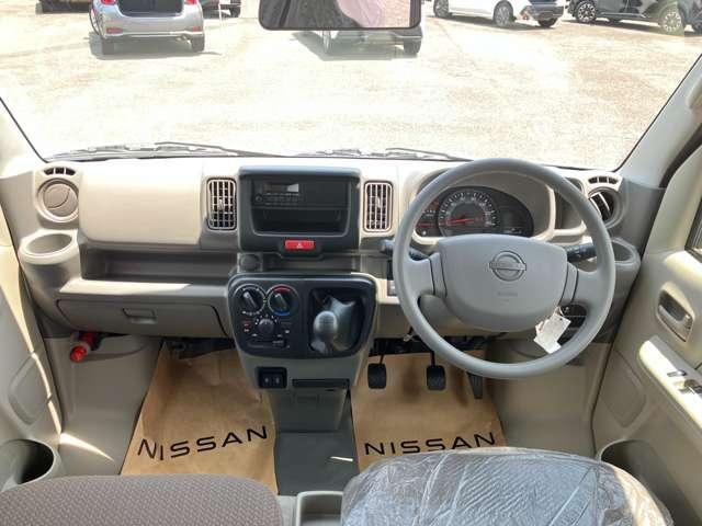 Nissan NV100 Clipper Van 2025