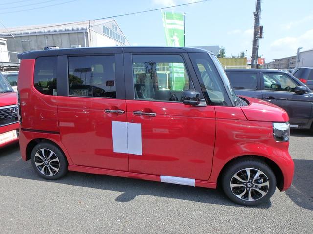 Honda N-BOX CUSTOM 2025