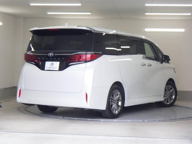 Toyota ALPHARD 2023