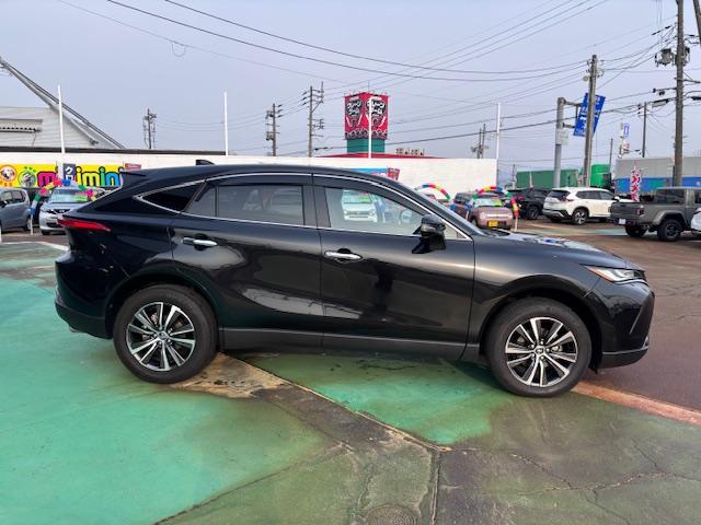 Toyota HARRIER HYBRID 2023