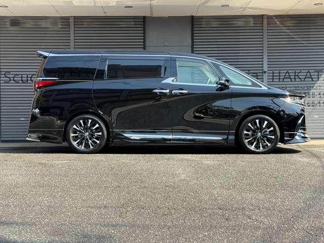 Toyota ALPHARD HYBRID 2025