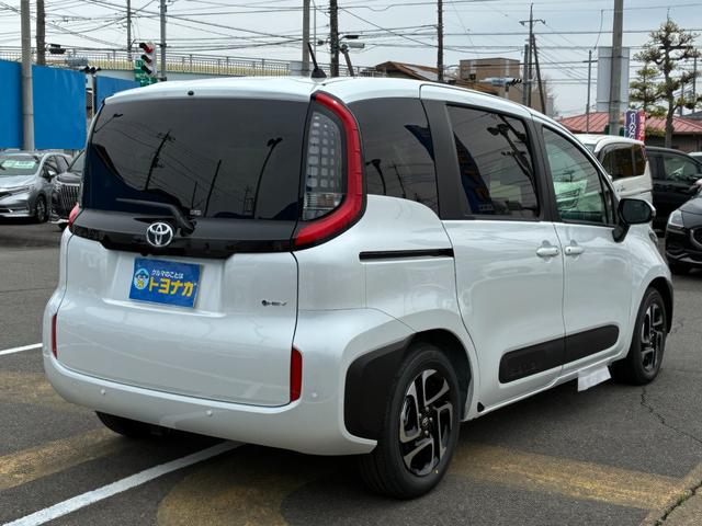 Toyota SIENTA 2026