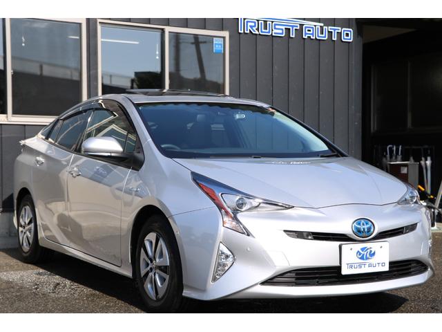 Toyota PRIUS 2016