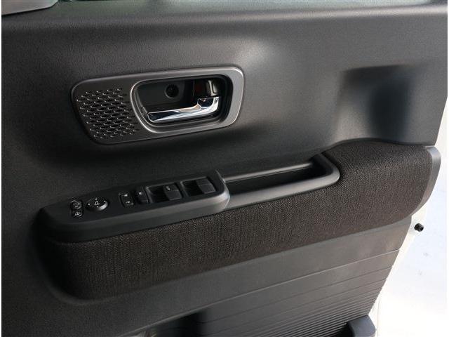 Honda N-BOX CUSTOM 2025