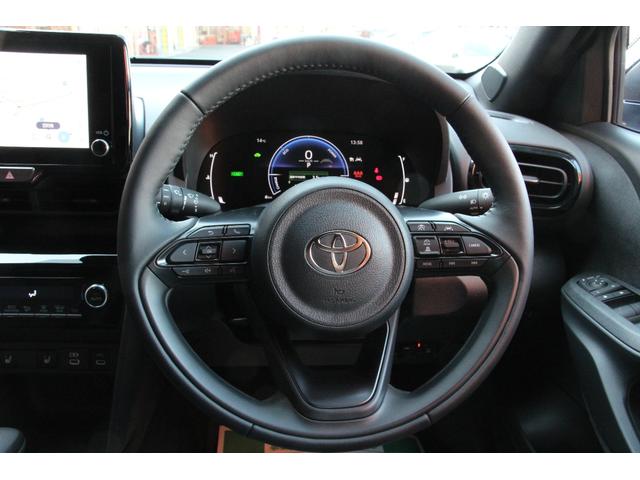 Toyota YARIS CROSS 2026