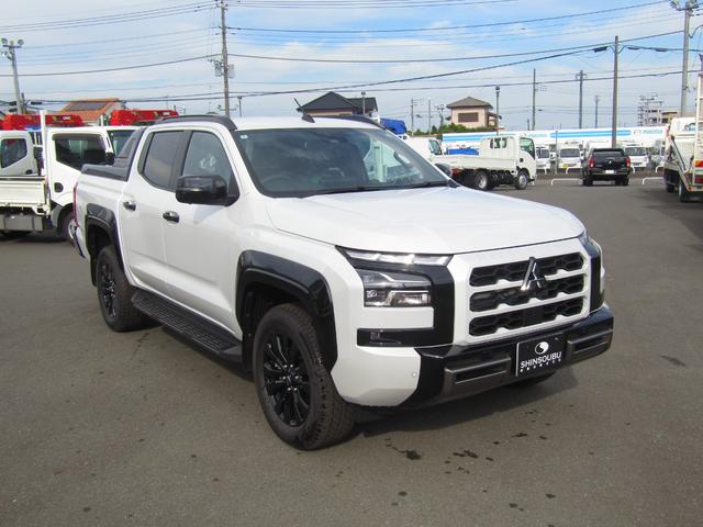 Mitsubishi TRITON 2025