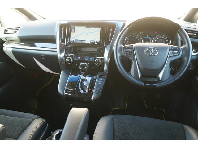 Toyota VELLFIRE 2016