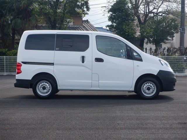 Nissan NV200 VANETTE VAN 2018