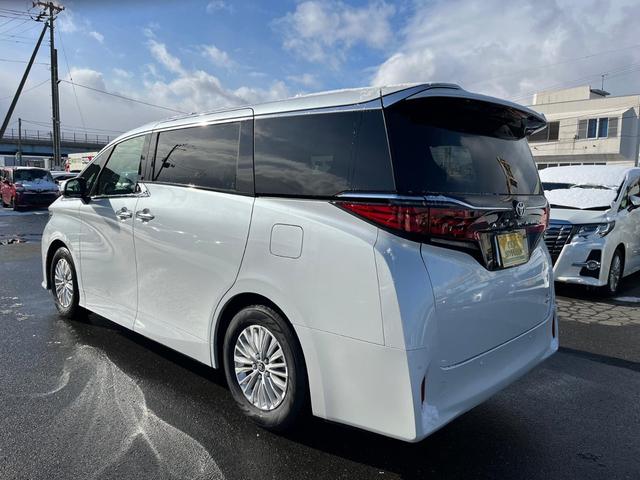 Toyota ALPHARD HYBRID 2025