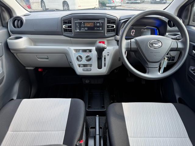 Daihatsu MIRA E:S 2017