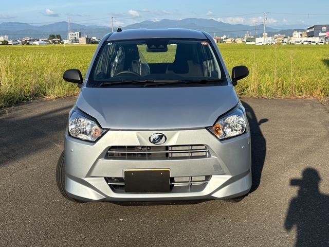 Daihatsu MIRA E:S 2025