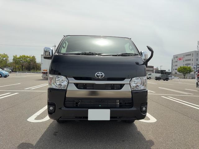 Toyota HIACE VAN 2026