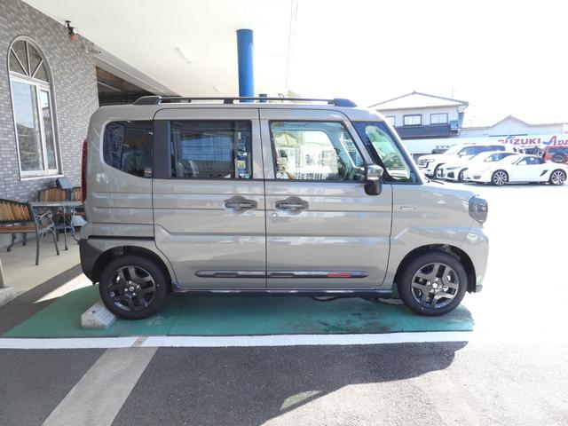 Suzuki SPACIA GEAR 2025