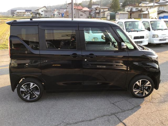 Nissan ROOX 2024