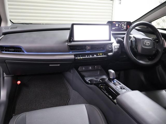 Toyota PRIUS 2024