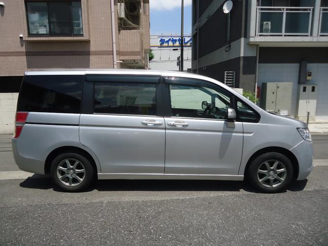 Honda STEPWAGON 2010