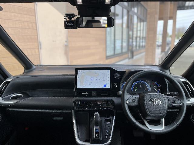 Toyota NOAH 2025