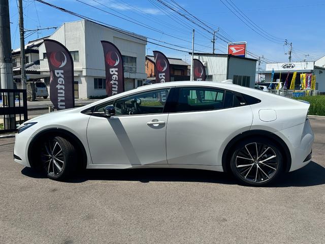 Toyota PRIUS 2023
