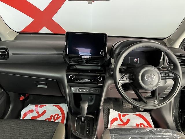 Toyota YARIS CROSS 2025