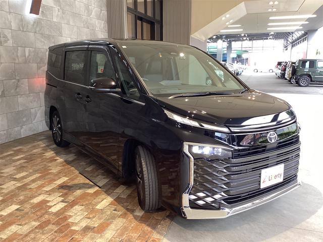 Toyota VOXY 2024