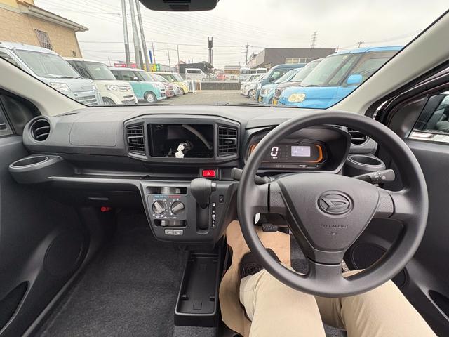 Daihatsu MIRA E:S 2025