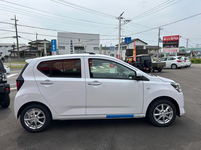 Daihatsu MIRA E:S 2025