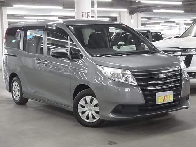 Toyota NOAH 2015