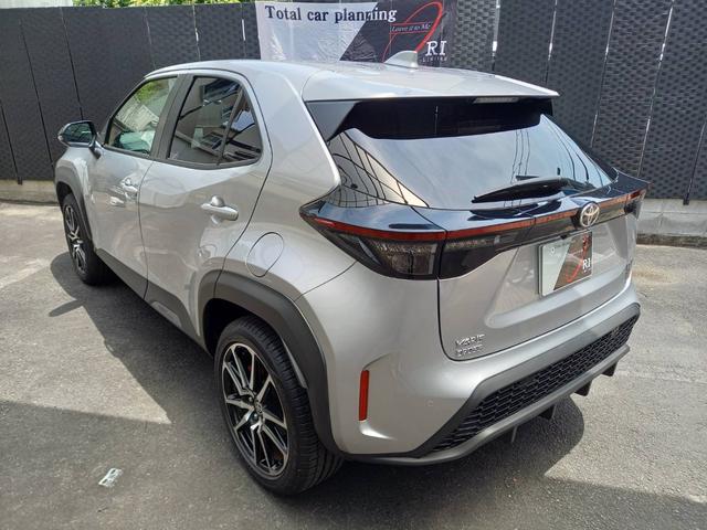 Toyota YARIS CROSS 2023